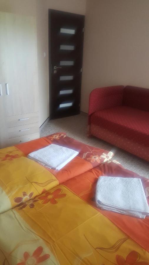 Apartman Zlata Rybka Podhájska Екстериор снимка