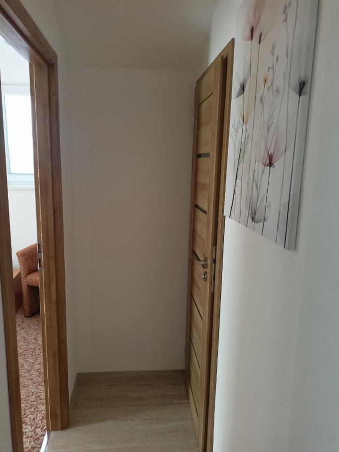 Apartman Zlata Rybka Podhájska Екстериор снимка